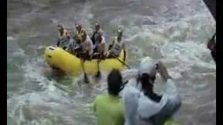 Team VET downriver op WK Rafting Zuid Korea