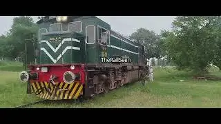 Locomotive ENGINE Run-Around in Action |Train Engine Direction Change |Amazing Run-Around at Station