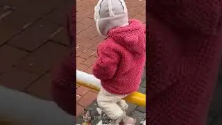 Cute ❄️☃️Baby moMEMEnts