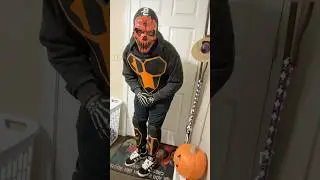 Sammi is still around 🫡🧡🎃