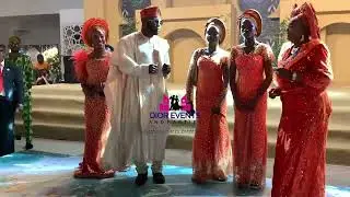 HON ADEDAMOLA KASUNMU AND SIBLINGS AT THE LATE DAD&rsquo;S FINAL BURIAL