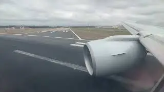 American Airlines Boeing 777-200ER Landing at Charlotte Airport (CLT)