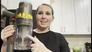 Unboxing Moolan Cordless Vacuum Cleaner V6, Hardwood Floor & Carpet & Pet Hair