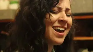 Allison Kelly - Tie One On (Live in studio at Nowhere Studios)