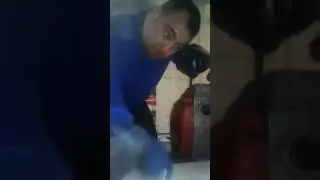 tıkalı banyo lavobosu a&ccedil;ımından bir kare