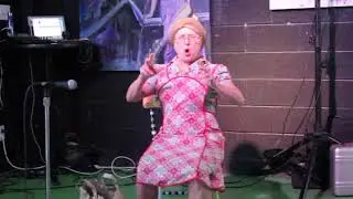 Diane Wasnak is Aunt Elvie
