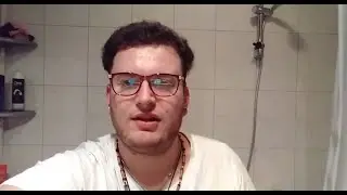 Rollstuhlkevin nimmt seine Haider systematisch auseinander