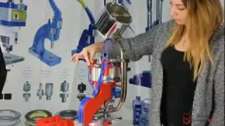PL-20 SEMI-AUTOMATIC / PNEUMATIC EYELET ATTACHING MACHINE