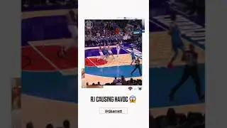 RJ Barrett two hands dunk at Hornets vs Knicks #shorts #KiaTipOff21