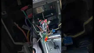 SPLICING WIRES TO REPAIR RADIO WIRING HARNESS #mechanic #diy