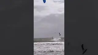 Kitesurfers flying to the moon from La Baule beach #brittany #kitesurfing #labaule