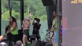 Bikini Trill - Scarlett Begonias - 8-2-2025 - Legend Valley
