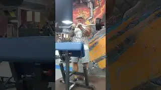 60 кг на штанге. 60 лет атлету. вес 102 кг рост 180 см.