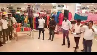 Poomaram movie 2018 song viral Reliance Trends oberon mall group song