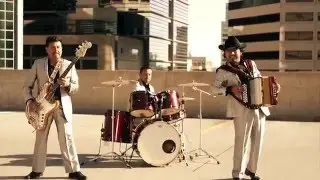 Los Felinos Salvajes - Cada Quien Video Oficial 2015