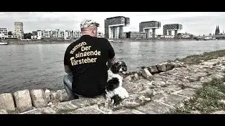 Entertainer Ramon Ademes singt beim 