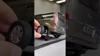 Ford Transit Tourneo Tire Change #car #diecastcars #ford