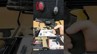 ASG Dan Wesson Revolver &ndash; CO2 Airgun Playing