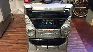 Sharp HiFi CD-BA1300 Baujahr 2001 war defekt