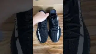 Yeezy 350 Oreo $115 Black Friday Sale with free socks