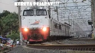 [FULL HD] Awas!!! kereta pejabat DKI mau lewat!!!