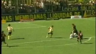 Jugada del Ogro Fabiani en el Cl&aacute;sico Rosarino