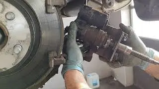 Land Rover Discovery Sport rear brake pads replacement