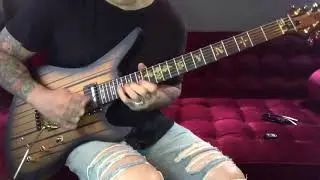 Synyster Gates working on pentatonic/blues lessons - 05.12.2018