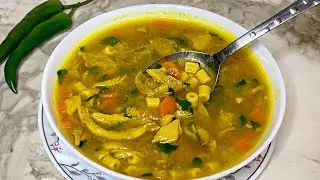 شوربة المعكرونة بالدجاج مغذية ومشبعة بطعم جداً رائع تستحق التجربة 🥣