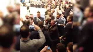 NEW YORK POST LEAKS UNCUT VIDEO OF CHARLES OAKLEY BEING THROWN OUT OF MSG