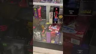 Fig hunting at Nerd Bombers #actionfigures #mafex #marvellegends