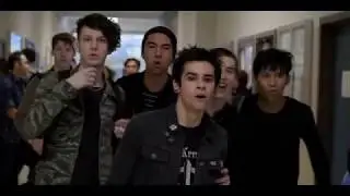 13 Reasons Why 2x11 - School Fight Scene