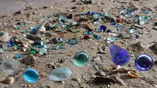 Wow  hunting Diamond , Crystal with Oyster-shell !  water low tide has Purple Diamond on Sea-sand