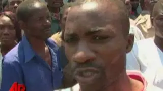 Cash Demands Overwhelm Zimbabwe Banks