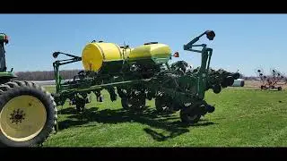 JOHN DEERE 1790 For Sale