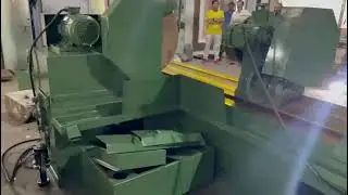 ROLL GRINDER MACHINE 