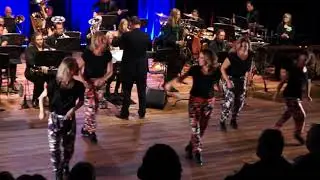 Iedereen is van de Wereld (arr. Lou Fijten) - Orkest Kunst en Vriendschap met Malvina en Cindy