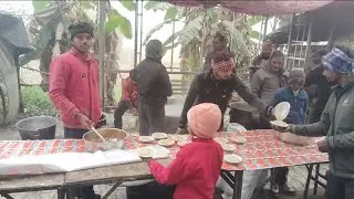मकर संक्रांति पर खिचड़ी का दान कर रहे हैं 