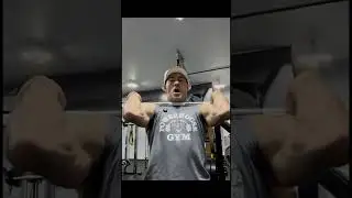 Build Big Legs! #musclebuliding #bodybuilding #weightlifting #strengthtraining #shorts #fitness