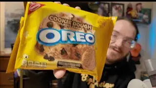 Cookie dough Limited edition flavor of Oreos review￼