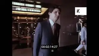 1982 USA, Office Employees Arriving for Work, Prudential Building, Chicago