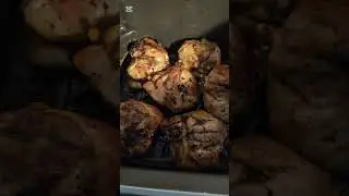 Sharing this delicious  dinner Air fryer chicken thighs with vegetables 😋 👌 😍 #mommybingchannel 