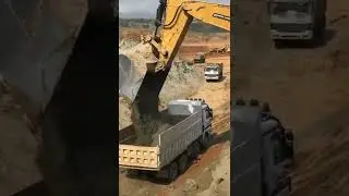 Caterpillar 6015B Excavator Loading Trucks    Mega Machines #Mega Machines Sanoyar