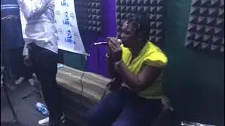 Young p&ocirc; - au Studio Lawka & 911 Family