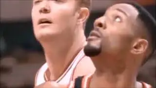 Physical Play in the paint NBA 90's era basketball