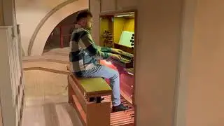 P. Manz: Bereden väg för Herran (Prepare the Royal Highway). Henrik Berg, organ.