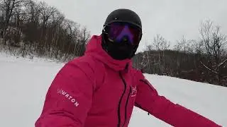 Shredding the 2026 Burton Custom in Very Berry Pink!