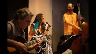 Paola Marquez Trio - Rosa (Pixinguinha)