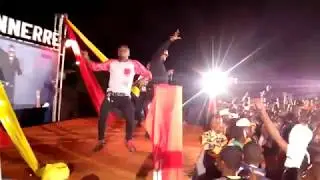 MARESHAL DJ SPECTACLE DE FEU A YAKASSE (TONNERRE ACTE 1).