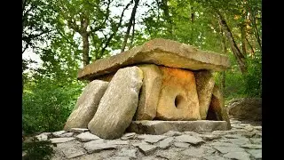 Дольмены России. Археология / A dolmen  or portal tomb / megalithic tomb / Neolithic (4000&ndash;3000 BCE)